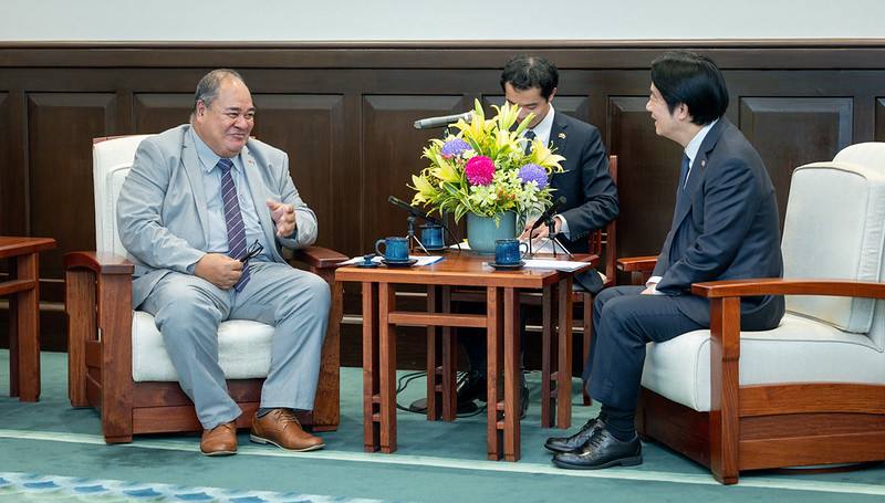 賴清德總統15日上午接見吐瓦魯國外交、勞工及貿易部長帕納巴（Paulson Panapa）訪團