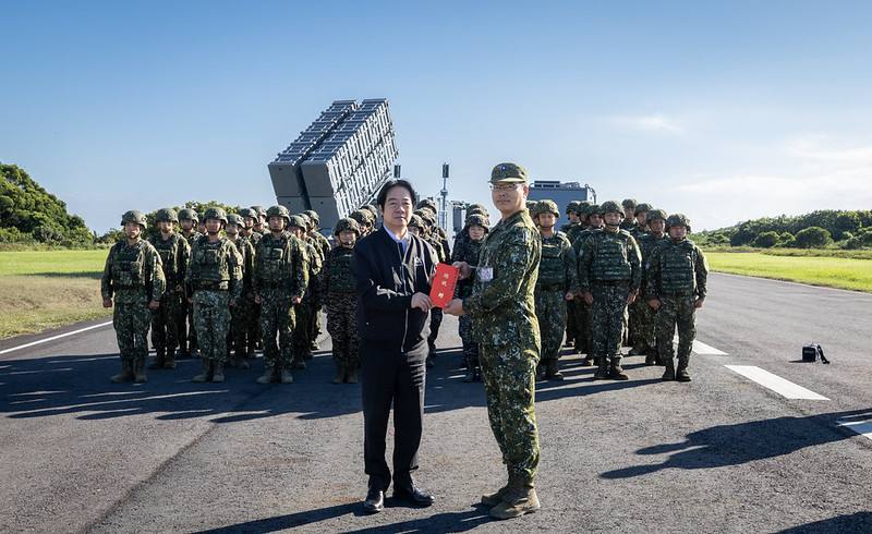賴清德總統18日上午前往屏東視導「115年三軍聯合精準飛彈射擊」暨秋節勗勉