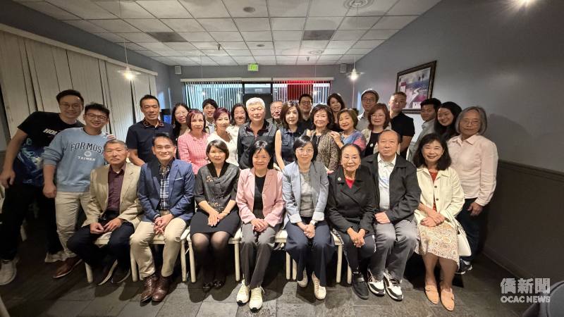 西雅圖僑界歡迎晚宴合影。