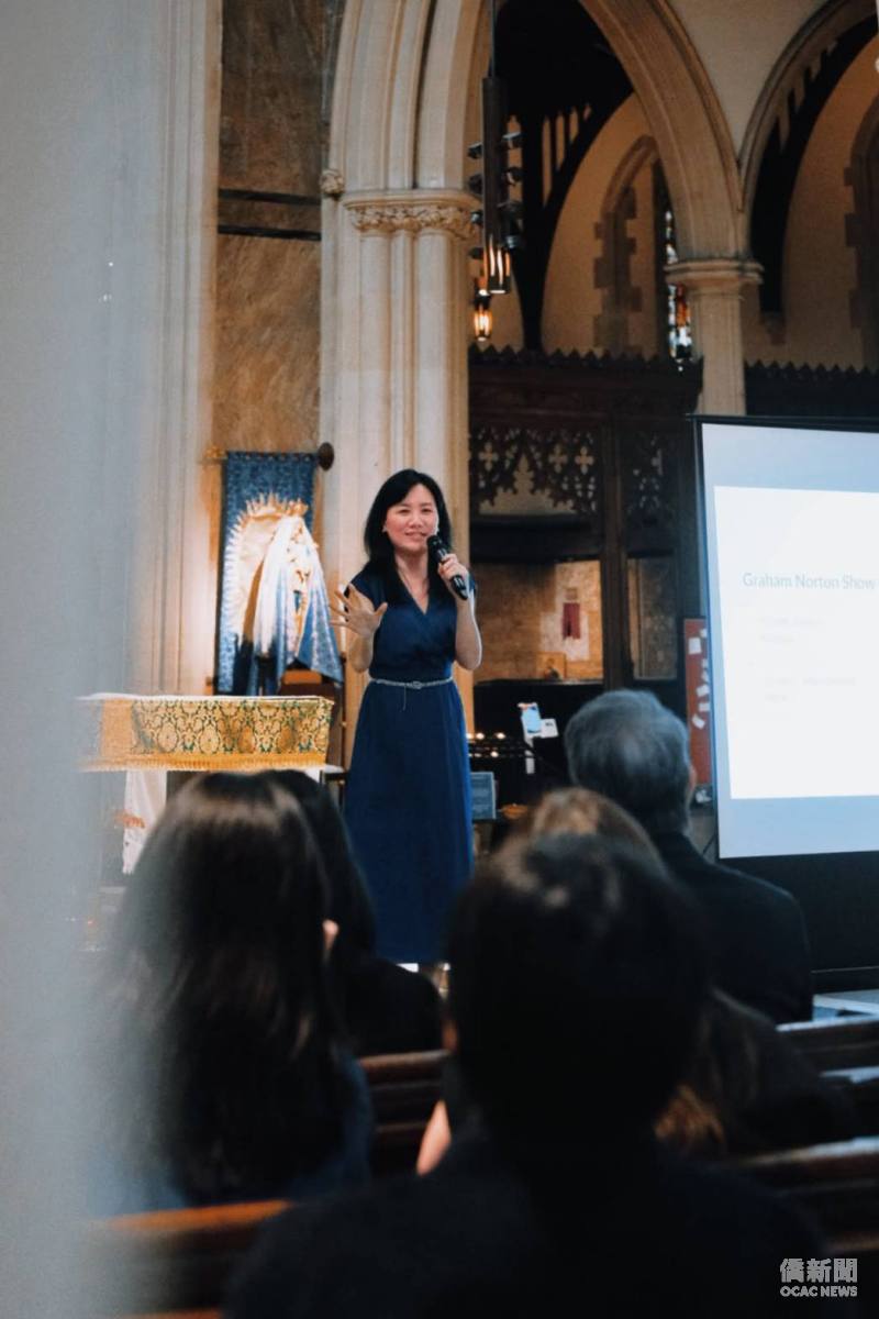 黃瑋苑於倫敦 St. James’s Church 分享《英式優雅》的創作緣起與旅英生活觀察，從歷史文化與生活美學談她眼中的英式優雅。