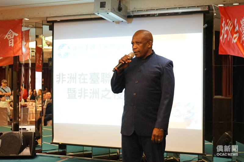 南非聯絡辦事處代表Mr. Zakhele Mnisi致詞