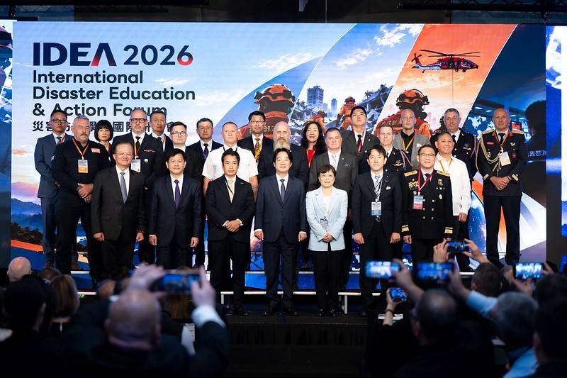 總統出席「2026總統府全社會防衛韌性國際論壇－韌性台灣 民主永續」開幕式