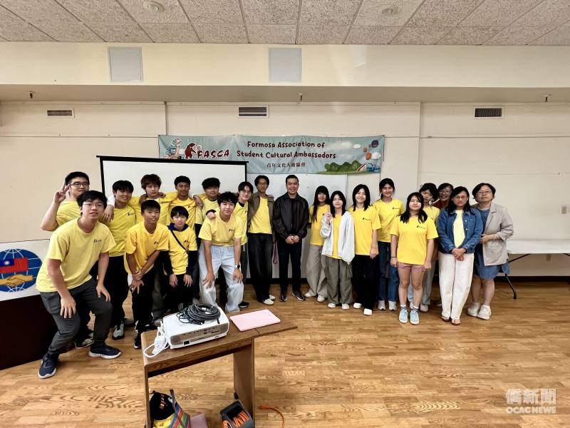 「臺波波表達性治療」創辦人之一的林泓安分享表達性藝術治療，為學員們提供多元的生活舒壓、心情療癒新想法