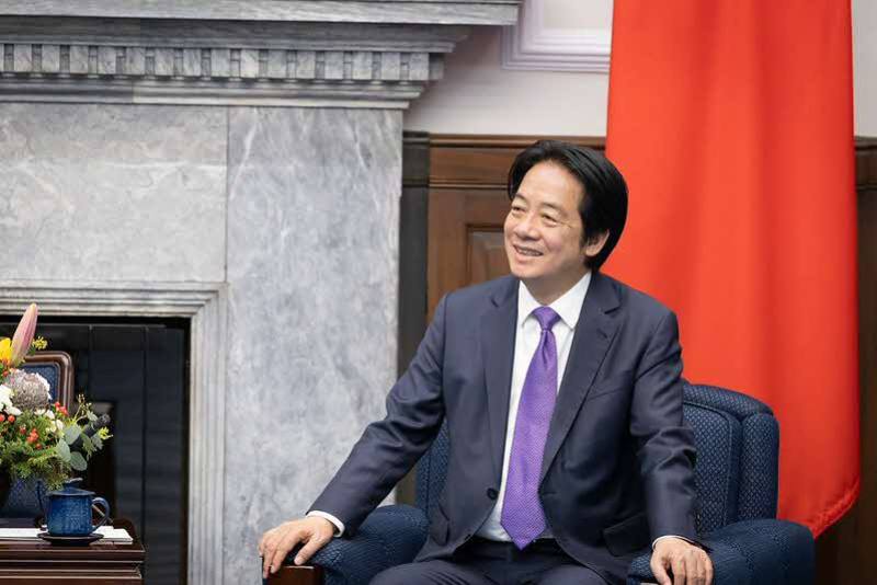 總統肯定台灣金根獎獲獎廠商追求卓越　盼共同努力讓臺灣產業發展更多元、經濟更穩健