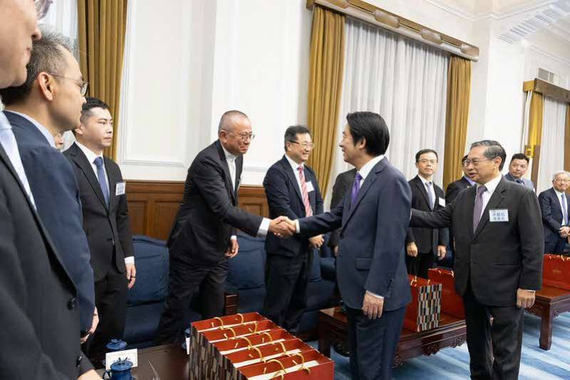 總統接見「第22屆台灣金根獎」獲獎廠商