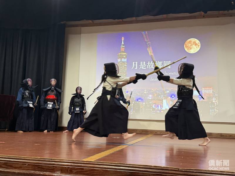 竹劍風雲表演女子組劍道示範。