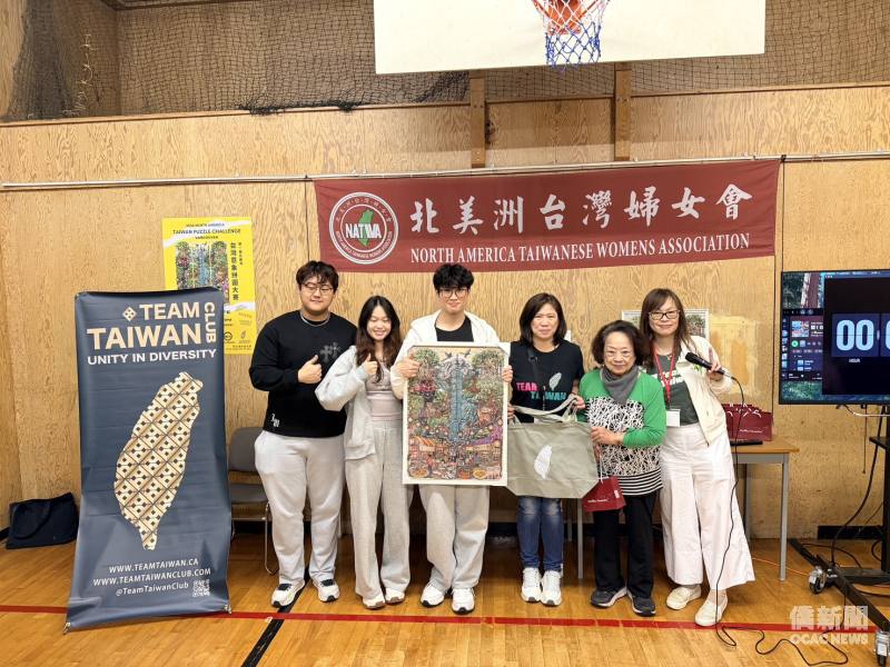 85歲資深會員林陳秀子（右二）也帶著孫子參加，成為活動亮點。
