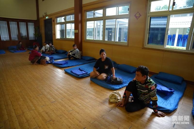 泰國慈濟分會靜思堂經當地區域政府指定為官方「臨時避難中心」提供受災民眾安全庇護