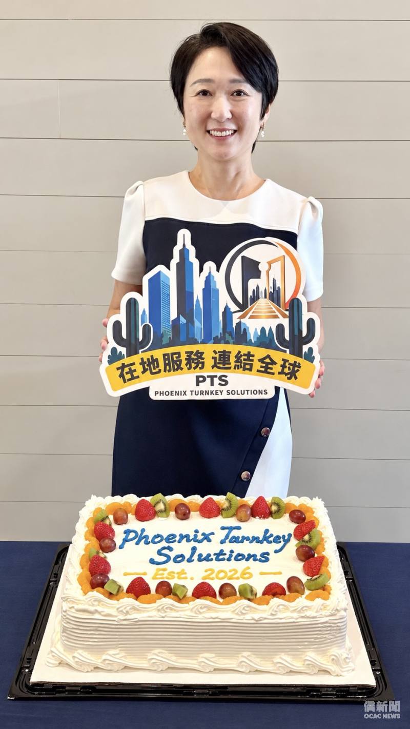 鳳凰城台積電眷屬組成的積婆分享社，由社長李美萱所發起成立。