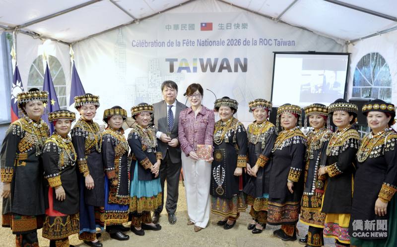 駐法國代表處邀請佳興古謠團在中華民國115年國慶酒會表演
