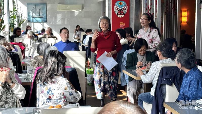 主辦單位用心規劃「說雙十國慶故事」友誼賽，科隆波昂臺灣婦女會會長陳必昭熱情分享，氣氛溫馨