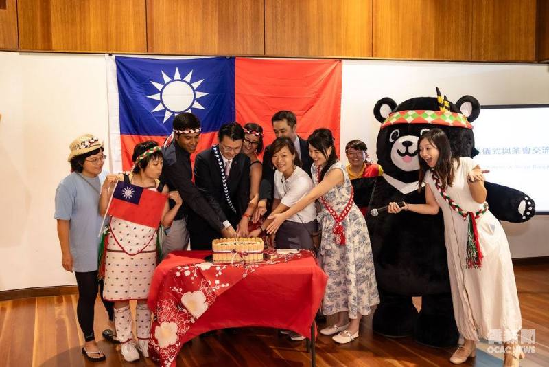 與會來賓共同祝賀115年雙十國慶(主辦方提供)。