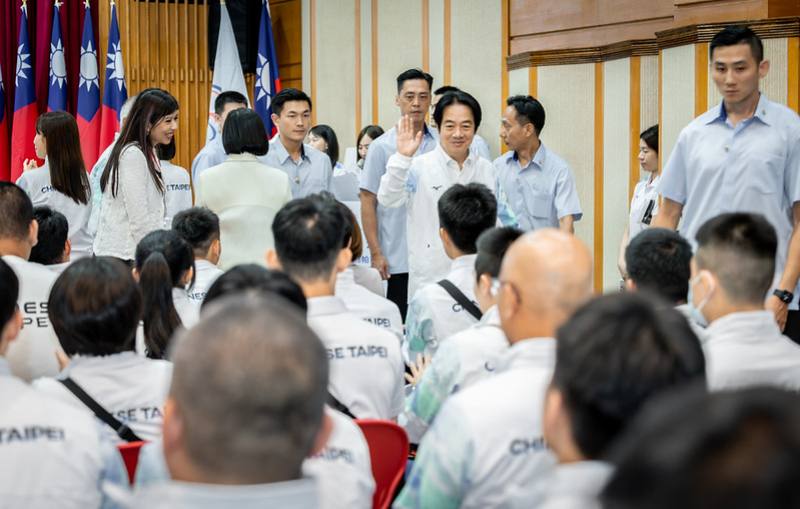 總統出席「愛知名古屋2026年第5屆亞洲帕拉運動會」代表團授旗儀式