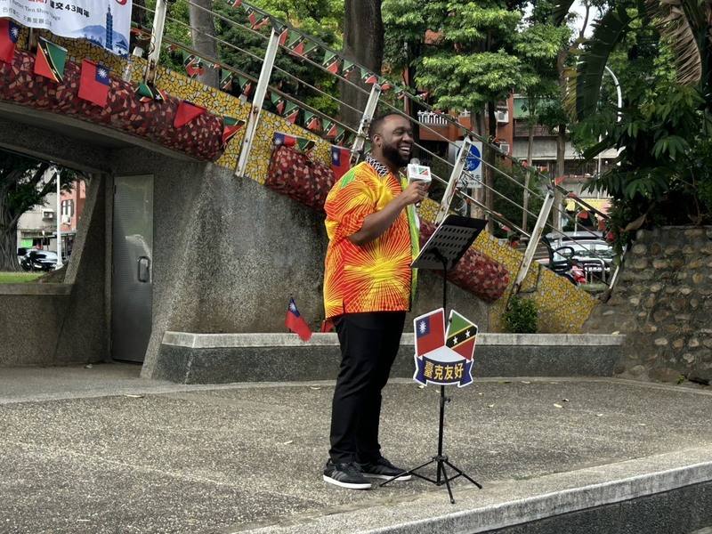 聖克里斯多福及尼維斯聯邦駐臺大使范東亞16日呼籲，臺灣在醫療、教育等多領域都證明Taiwan can lead，國際組織應該要讓臺灣獲得相關代表權。