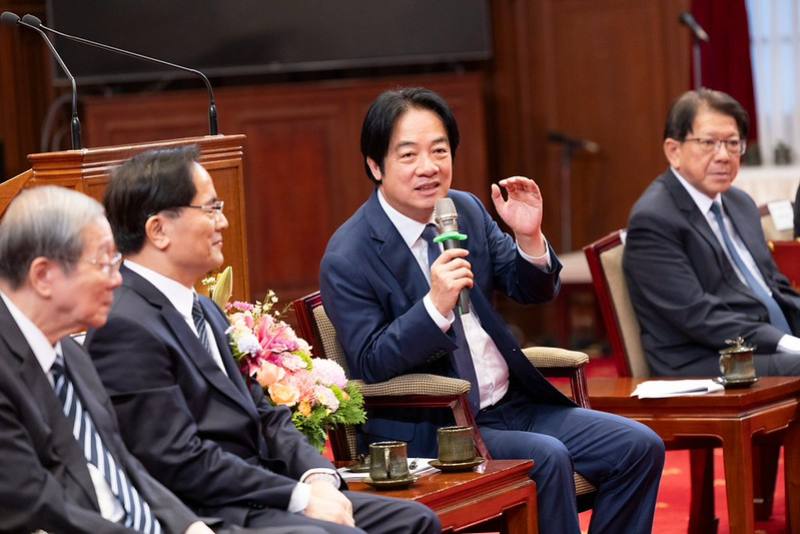 賴清德總統16日下午接見「第36屆醫療奉獻獎得獎人」