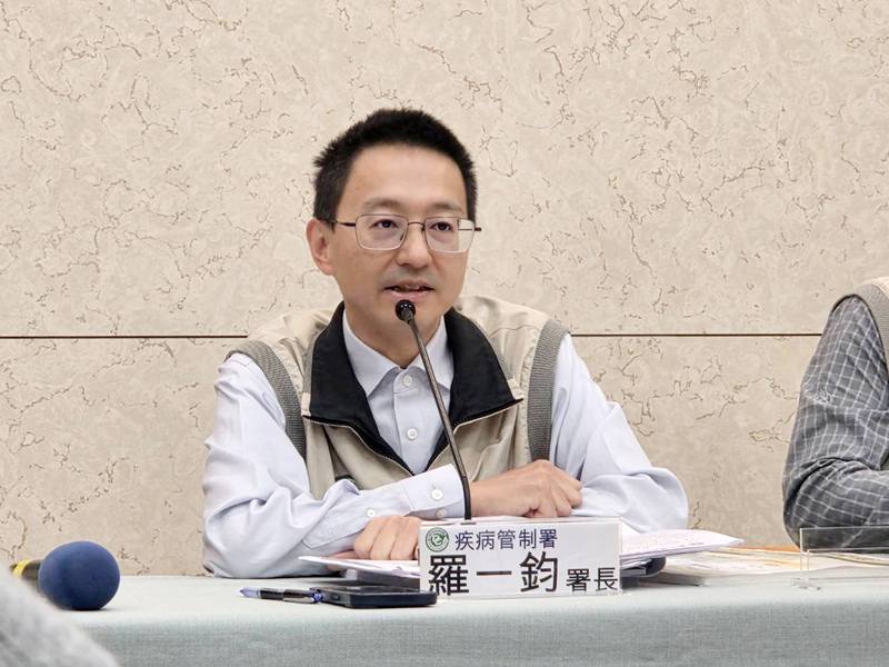 疾管署長羅一鈞27日指出，健康幣帶動公、自費流感、COVID-19、肺炎鏈球菌疫苗打氣，實施後接種數全面成長，呼籲符合接種資格的民眾儘速打疫苗。