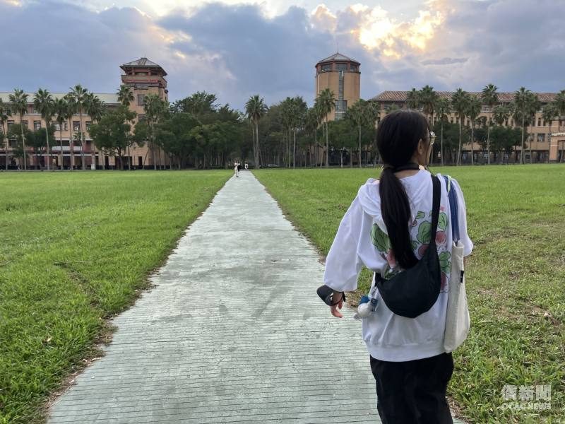 自2025年起，王雪嵐赴臺在國立東華大學族群關係與文化學系留學，期盼透過人類與社會學的視角與心理學產生對話。