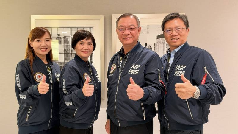 警政署副署長廖訓誠（右2）受訪強調，台灣持續被排除在國際刑警組織外，這不僅讓跨國犯罪有機可乘，更使全球安全網出現破口。